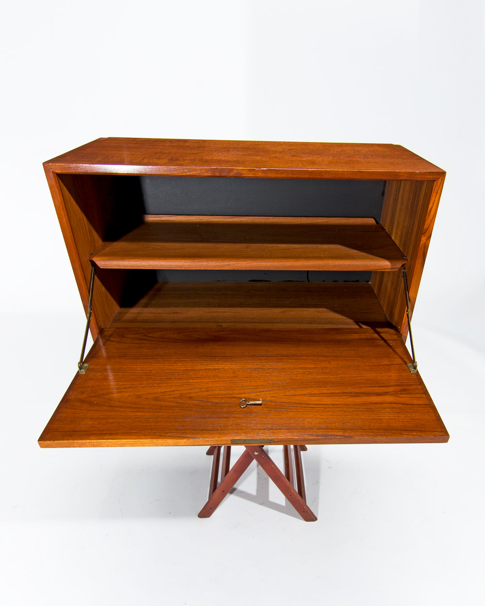 Danish mid century furniture shelving system cadovius 1950's