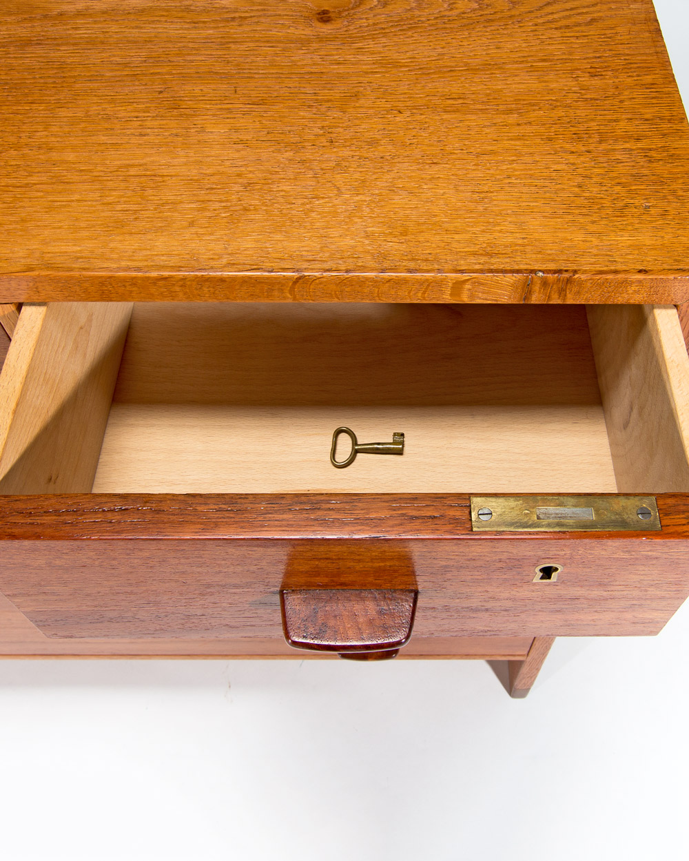 Hans Wegner chest of drawers locking drawer with key Ry Mobler 1950s